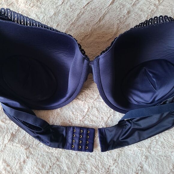 third love matte & shine eyelet classic plunge bra satin blue size 44E - Picture 6 of 6